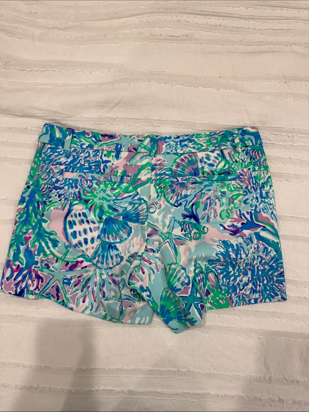 Lilly Pulitzer Aqua Teal Pink Sea-Print Bermuda Shorts - Picture 3 of 5